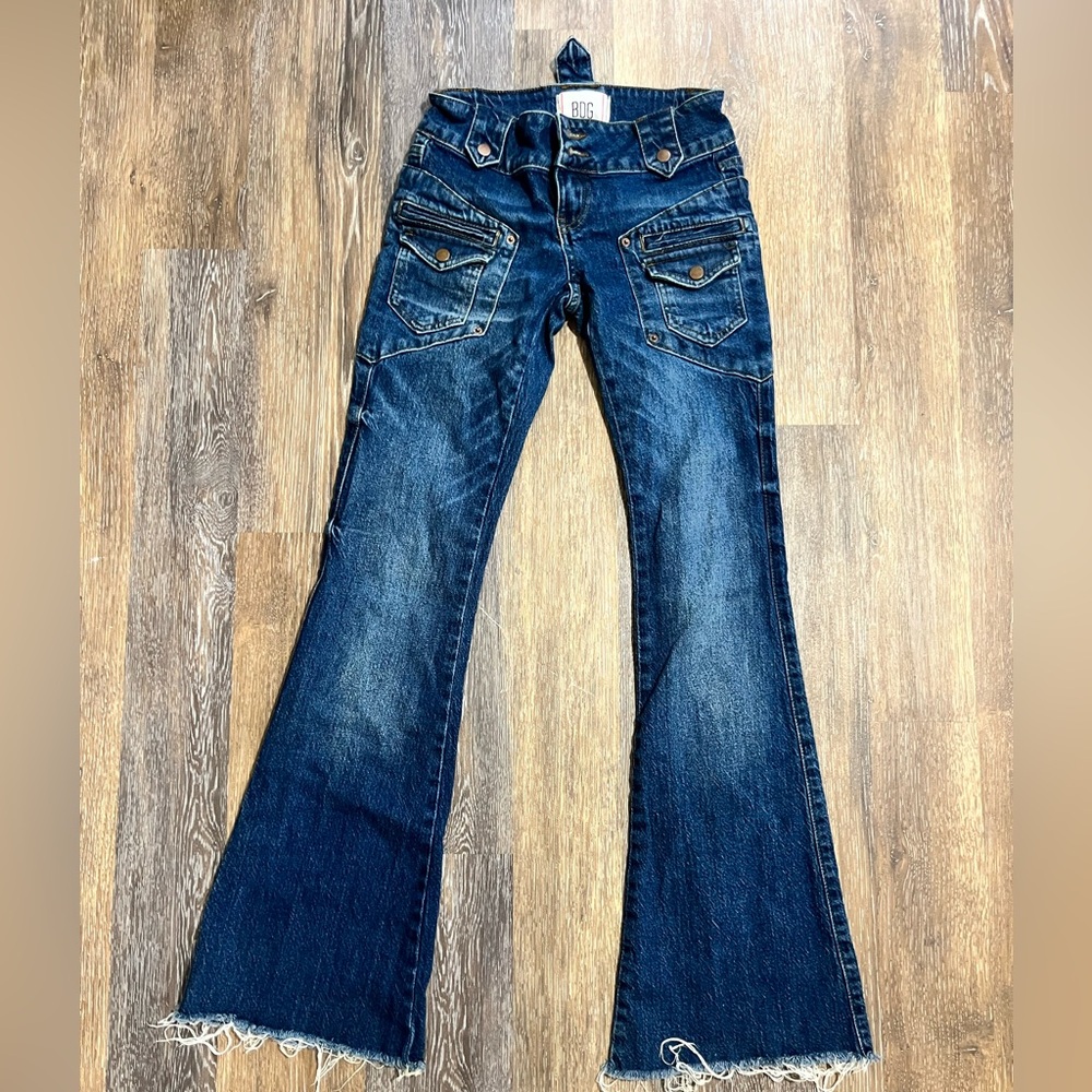 BDG flare jeans from urban outfitters. Size 24 - Picture 2 of 4